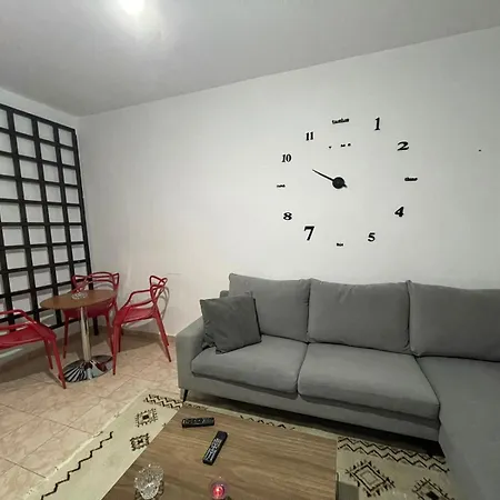Daors Aparment 2 * Tirana
